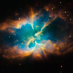 Hubble Snaps a Splendid Planetary Nebula