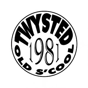 Tank logo Twysted old s'cool. Thinking of putting this on there just haven't done it yet.