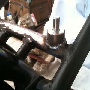 perches on cross tube, for springs to go on