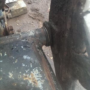 There were only bits of the stock nylon bushes in each side.
bikes upside-down in the photo so thats chain scar.
