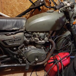 XS1 Ohio USA Bike
All matching numbers October 1969 manufactured 
very early vin S650000564
Full restoration back to brand new condition .
The old