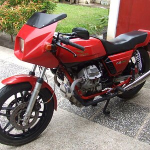 1983 V35 Imola - Philippines
GuzziTech sump spacer, Dyna-S electronic ignition 
Progressive front, tapered roller steering head bearings, Hagon rear