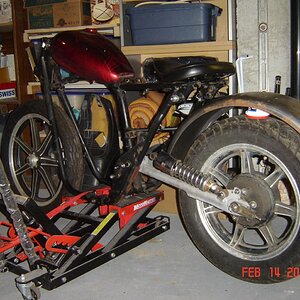 Stretched swing arm 3"
Gonna chop frame and lower seat - brat style