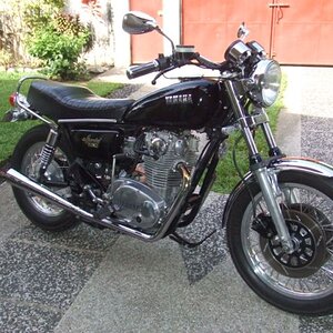 1978 XS650 Special - Philippines
Rebuilt engine including new barrel and pistons, Pamco ignition, Mikes 5th speed overdrive, spin on sump filter, clu