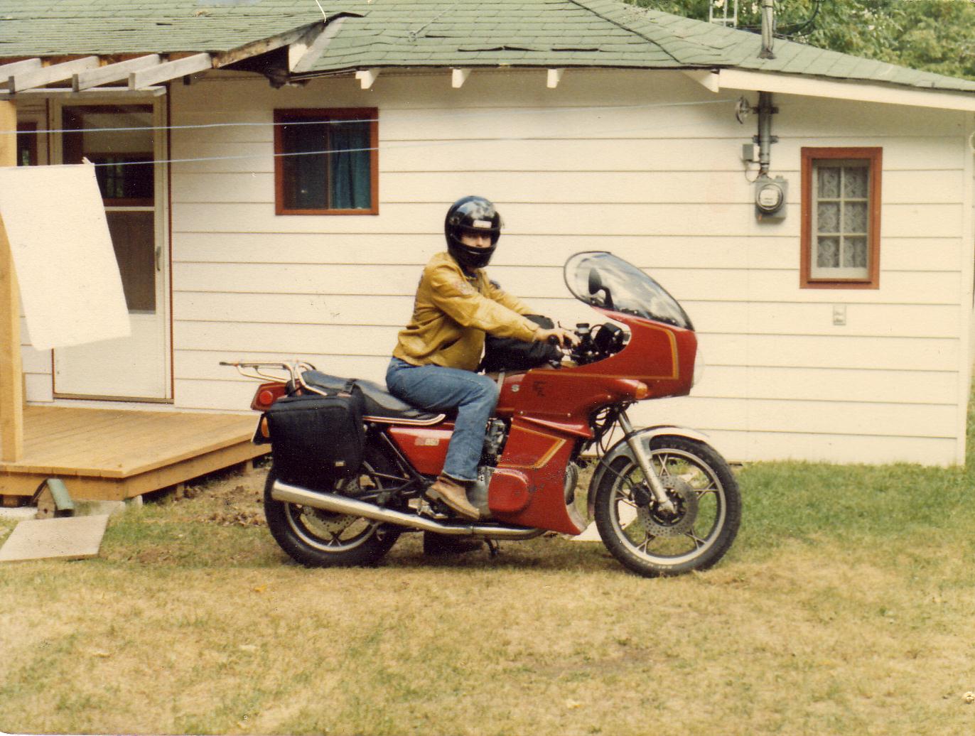 17. Peter at cottage with the bike - Suzuki 850 - Aug. 1982.JPG
