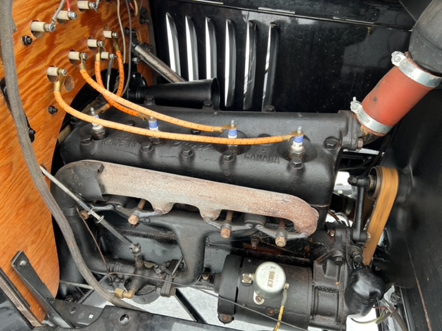 1920 Ford-T - engine-RHS.JPG