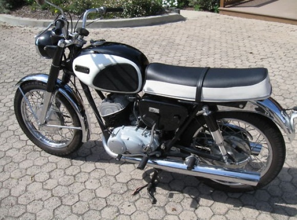 1965_Yamaha_YM1_Black_and_White_For_Sale_305cc_resize.jpg