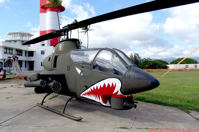 640x425-Bell-AH-1-Cobra-01.jpg