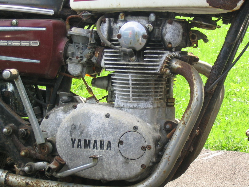 72 Yamaha.JPG
