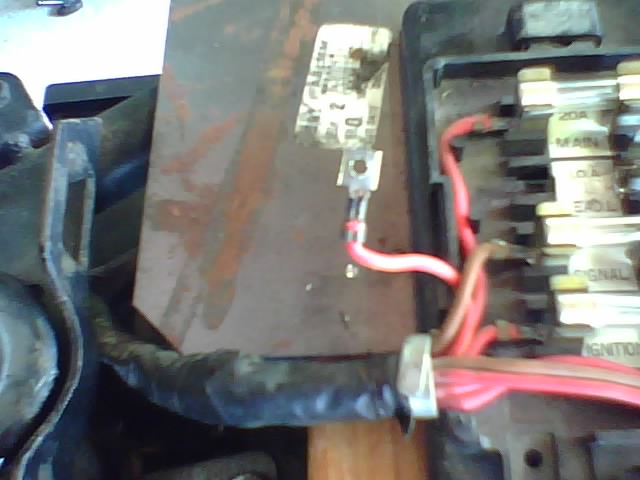 broken fuse holder (4).jpg