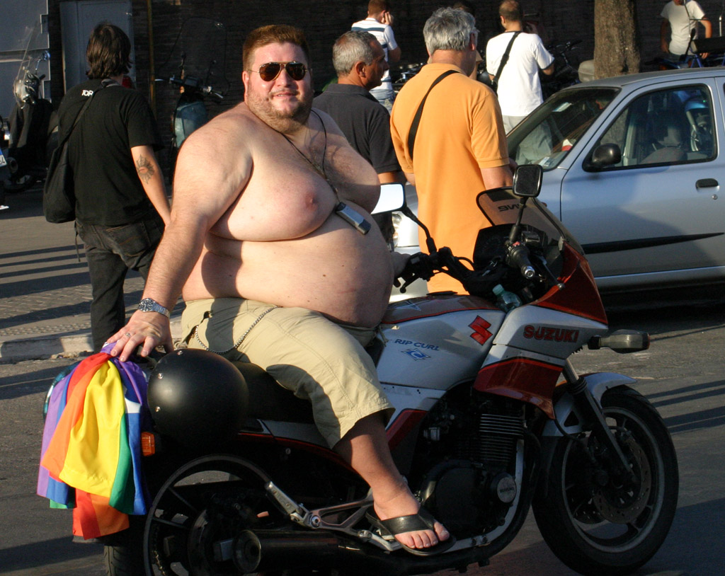 Overweight_biker.jpg