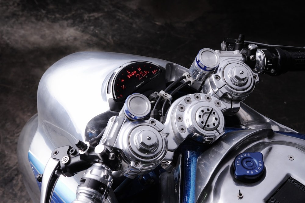 smoked-garage-project-xg-848x-custom-motorcycle-13.jpg