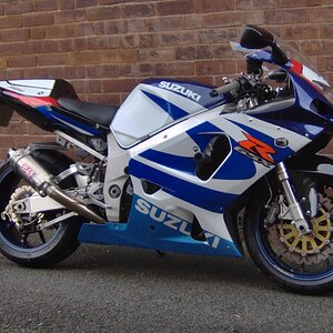 My Gixxer gsxr750y I trashed it on a track day at Cadwell Park